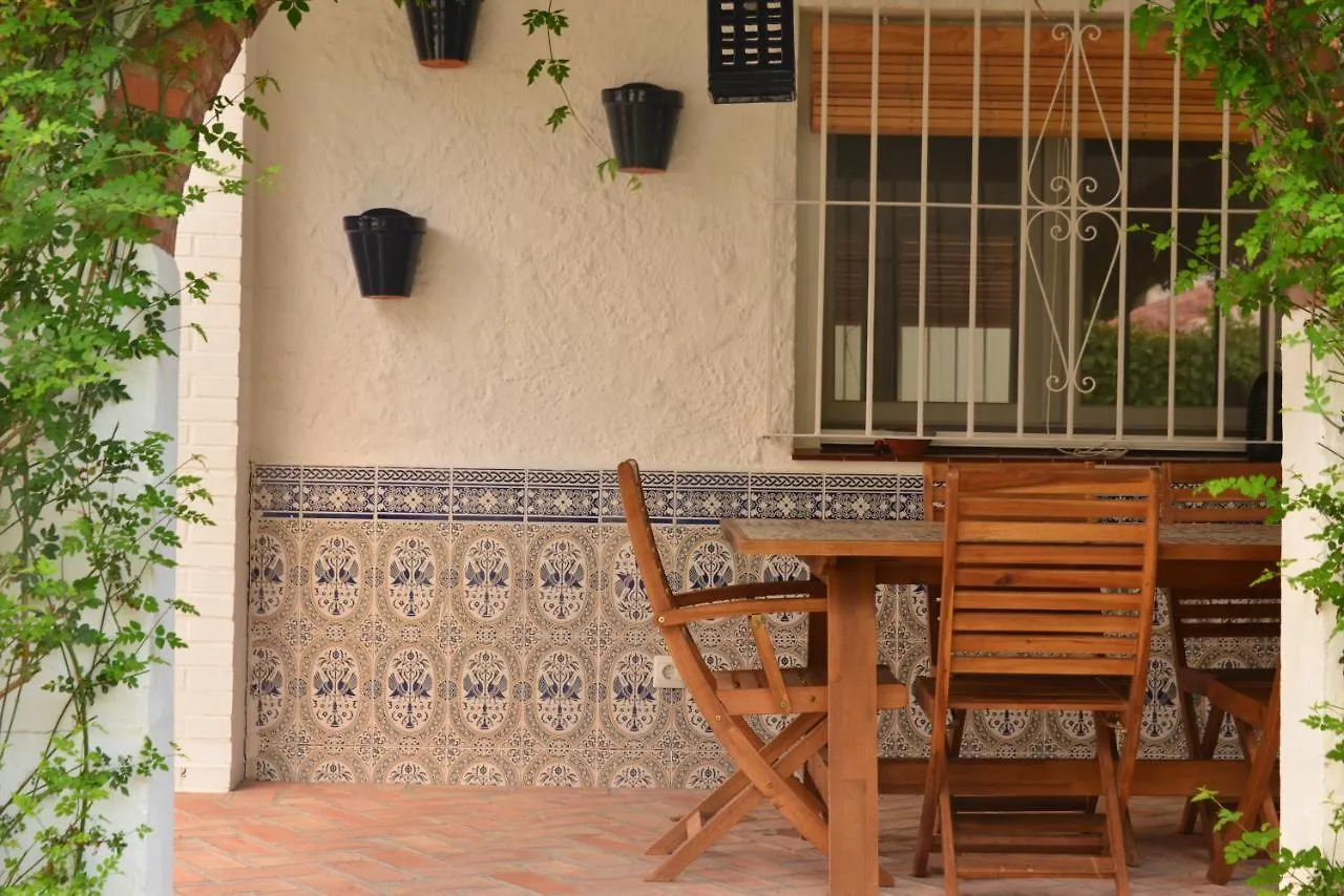 Villa Isabelita Τορρεμολίνος 0*,