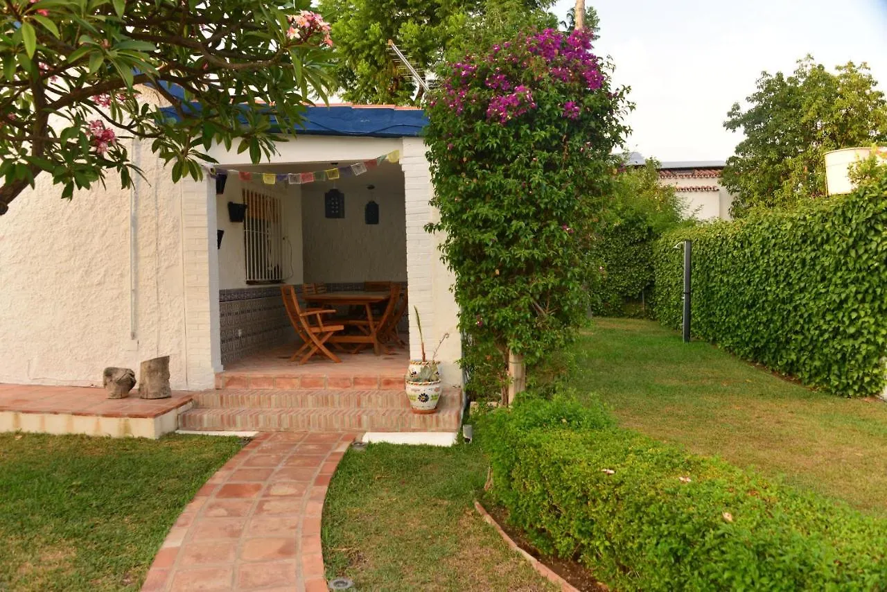 Villa Isabelita Τορρεμολίνος 0*,